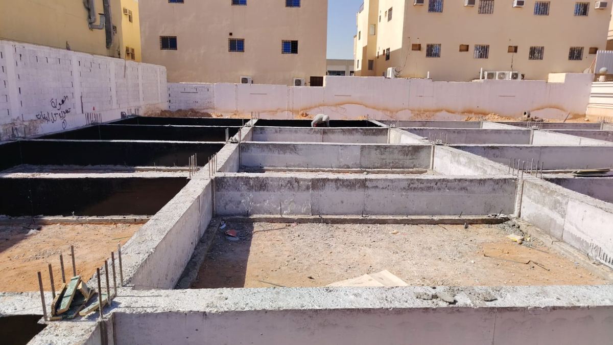 قواعد خرسانية معزولة